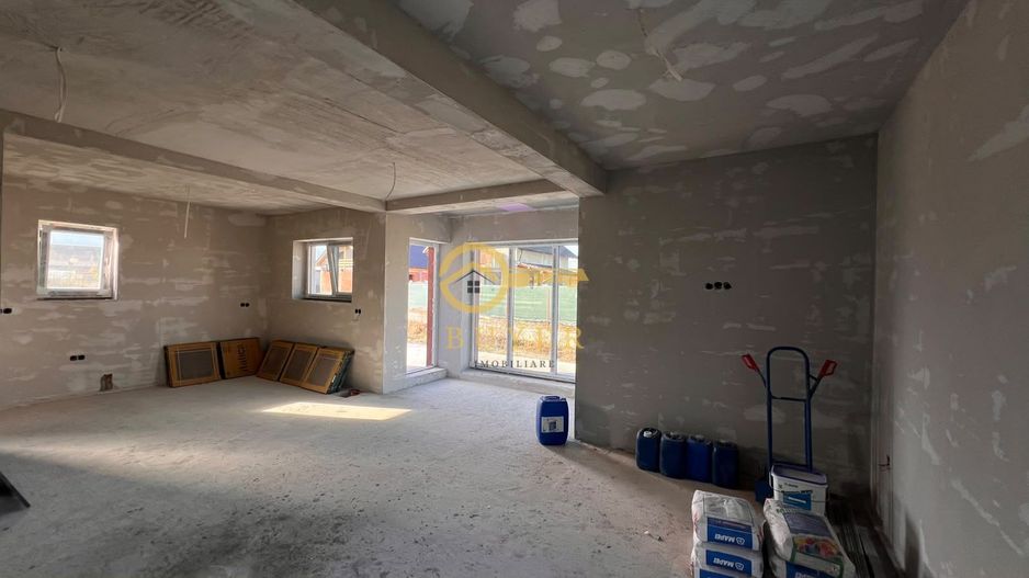 Casa single, finisata LA GRI- Talmaciu, zona cu peisaj superb, 400 mp - Poză 3