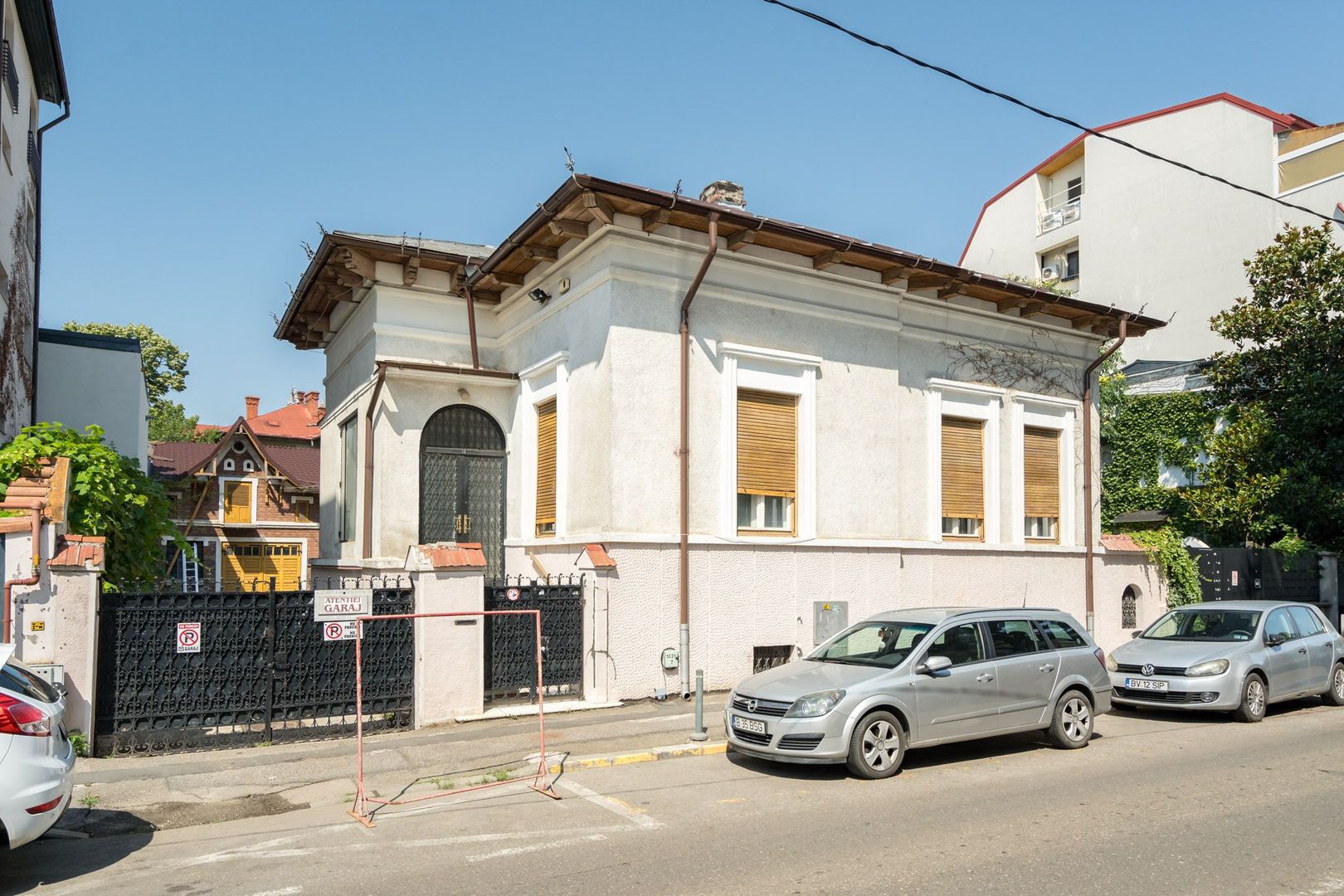 VILA REPREZENTATIVA ICOANEI - Poză 30