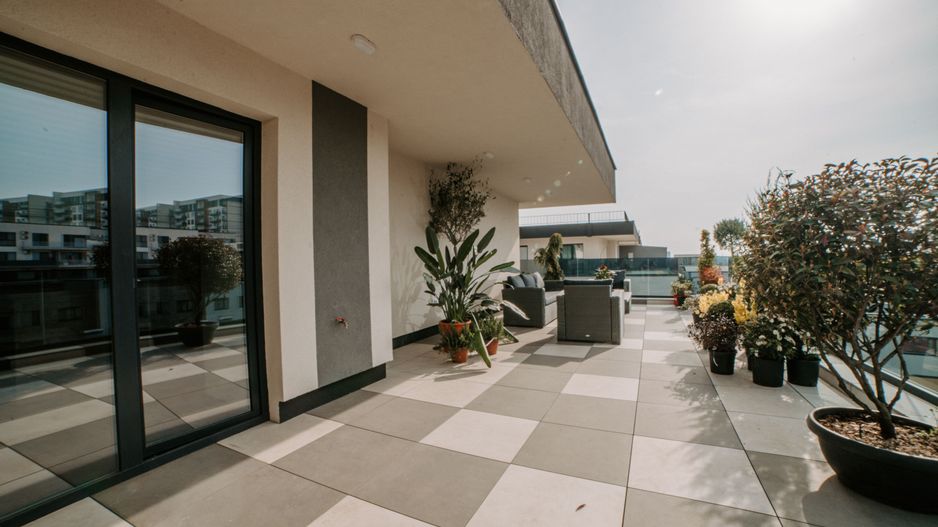 Penthouse 2 camere mobilat utilat panouri solare pompa caldura - Poză 4