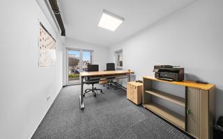 Cladire birouri moderna, 500 mp, parcare si curte zona Republicii - Poză 4