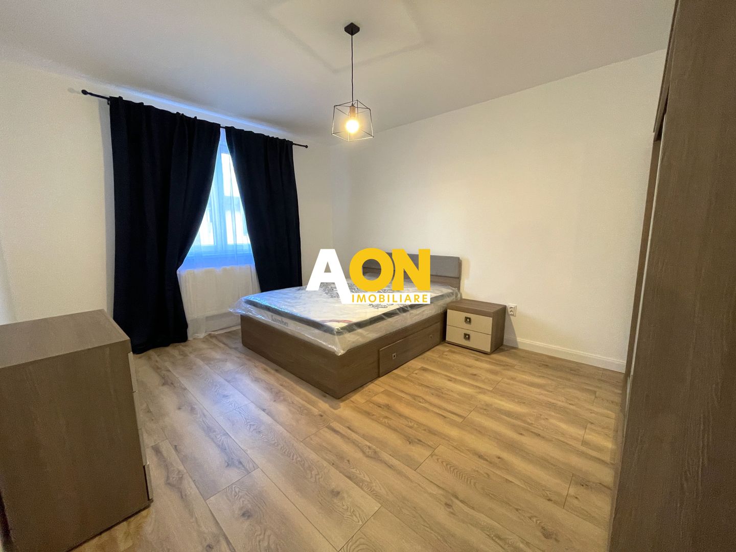 Apartament Modern cu 3 Camere, Bloc Nou, Zona Centru - Poză 5