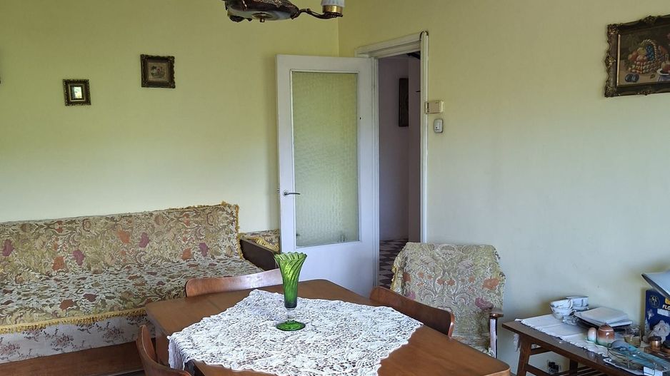 Apartament cu 4 camere de vanzare/centru Turda - Poză 12