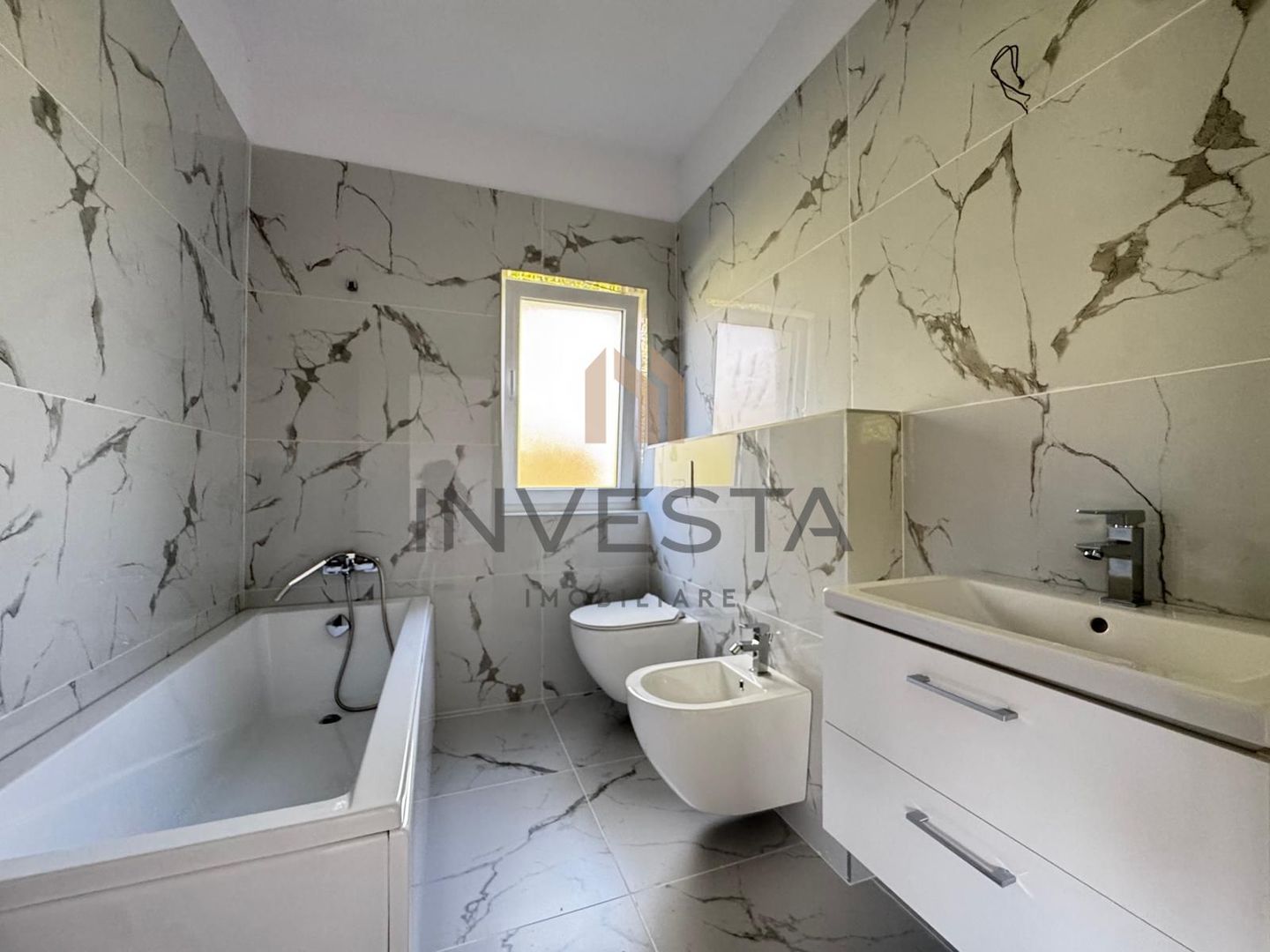 Casa tip duplex de vanzare, constructie noua, strada privata, Floresti - Poză 15