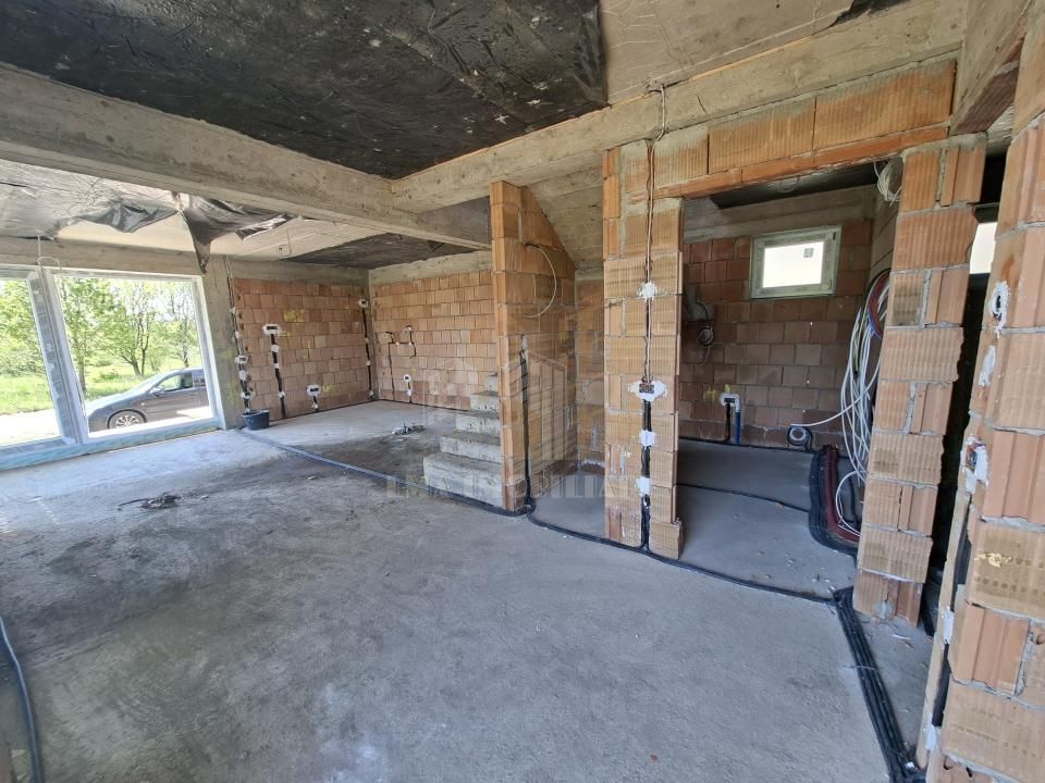 Casa individuala parter plus etaj Sanpetru Brasov zona Lempes - Poză 17