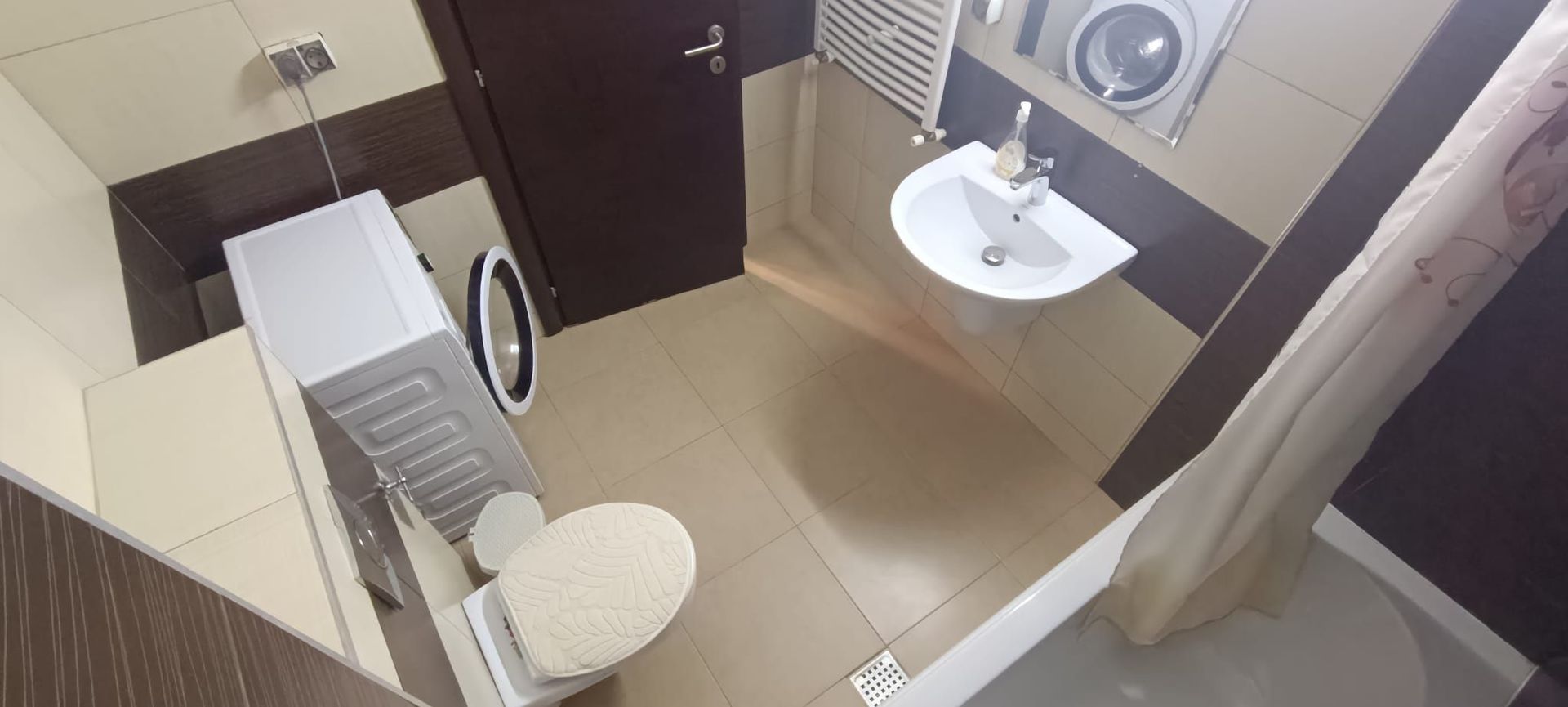 Apart. 2 cam. mare + Parcare + Terasa ! Sector 6 - Poză 4