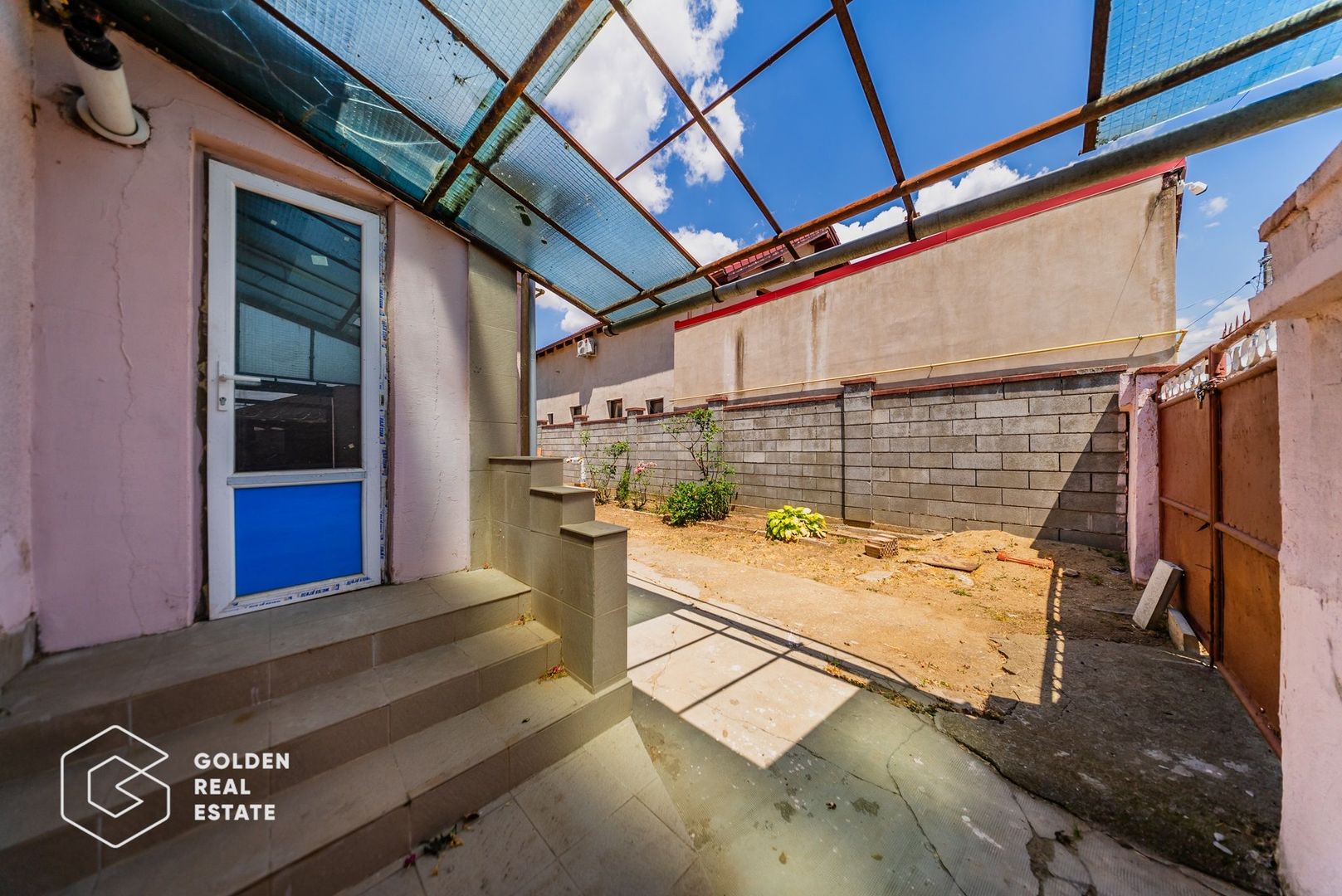 Casă 3 camere renovată în Bujac-Sega , 2 corpuri, teren 572 mp - Poză 23