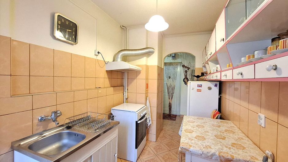 Apartament cu 2 camere de vanzare -Piata Victoriei Targu Mures - Poză 10