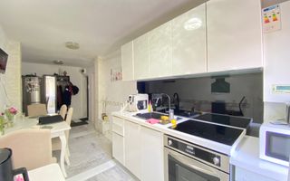 Apartament 3 camere decomandat cu balcon si parcare, zona Gruia - Poză 4