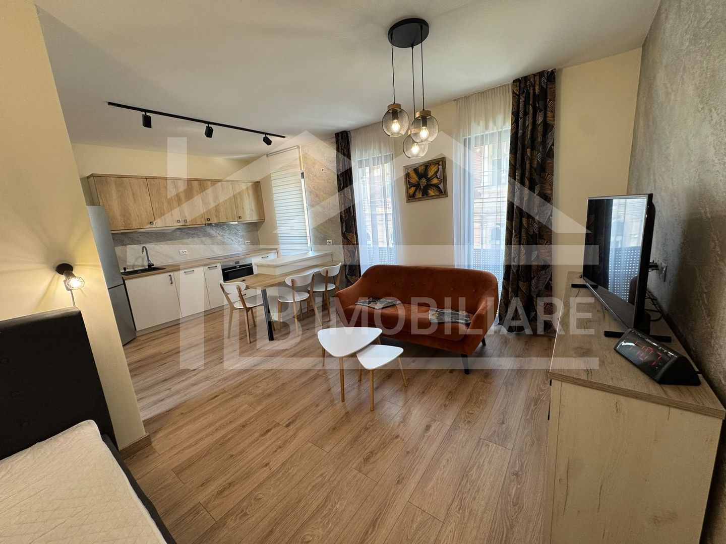Studio, 36mp, Zona Central - Poză 11