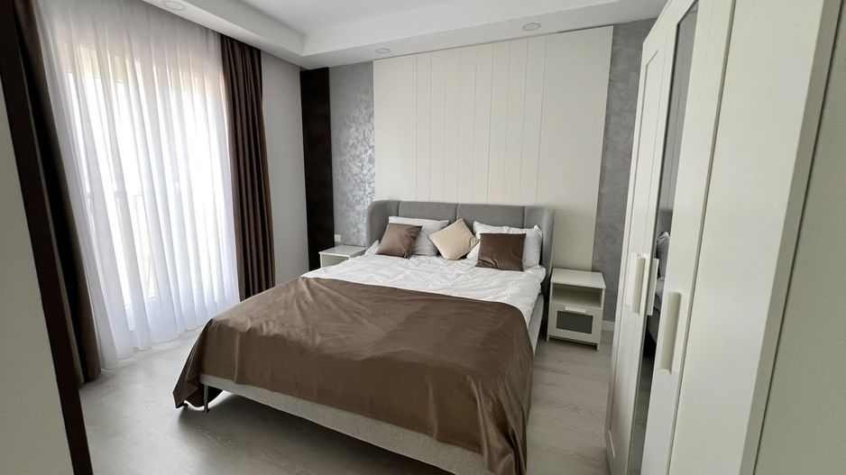 Apartament cu 3 camere de inchiriat in Cosmopolis - Poză 6