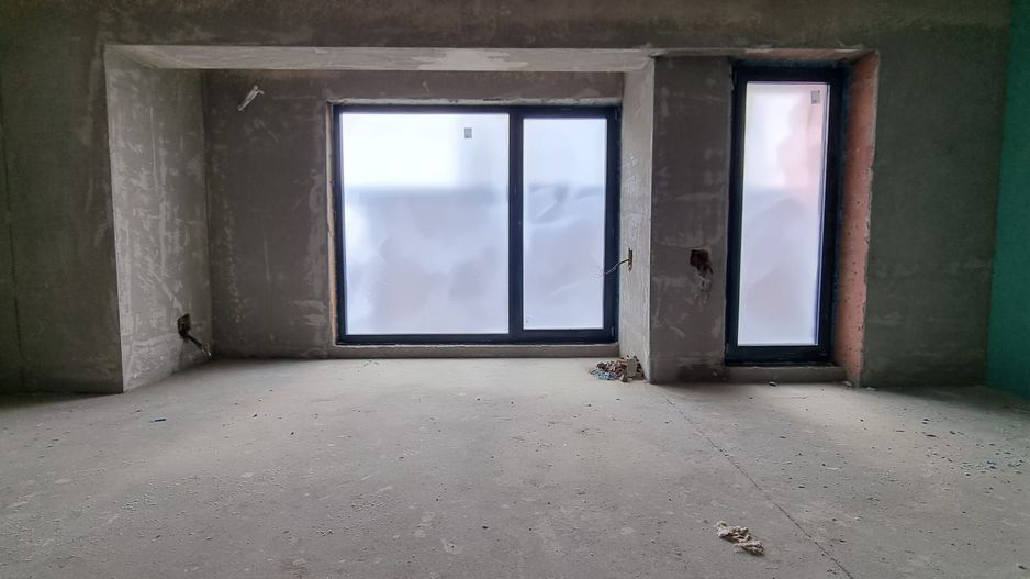 „Proiect Nou, Execuție Impecabilă, Acces Direct la Bulevard” - Poză 1