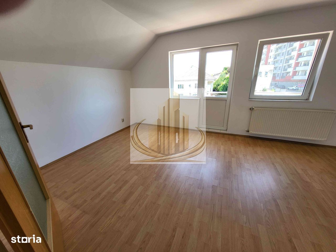 Casă spațioasă, versatilă – ideală pentru firmă sau locuință - Poză 1