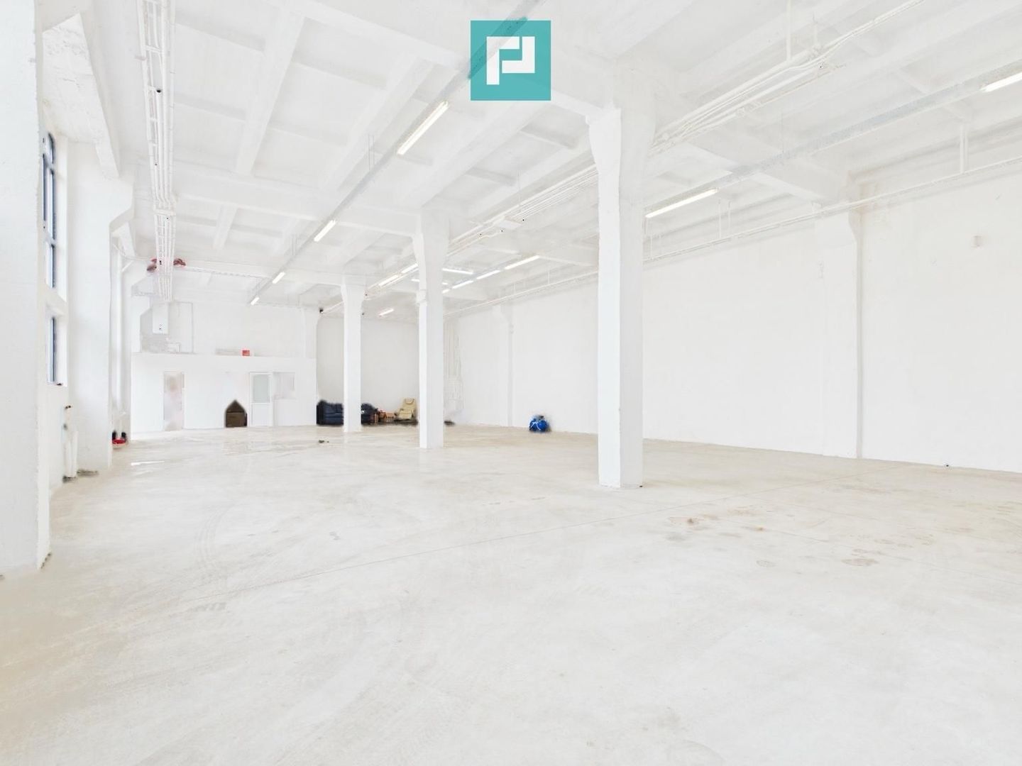 Hală industrială de 295 mp în Arad - Poză 2