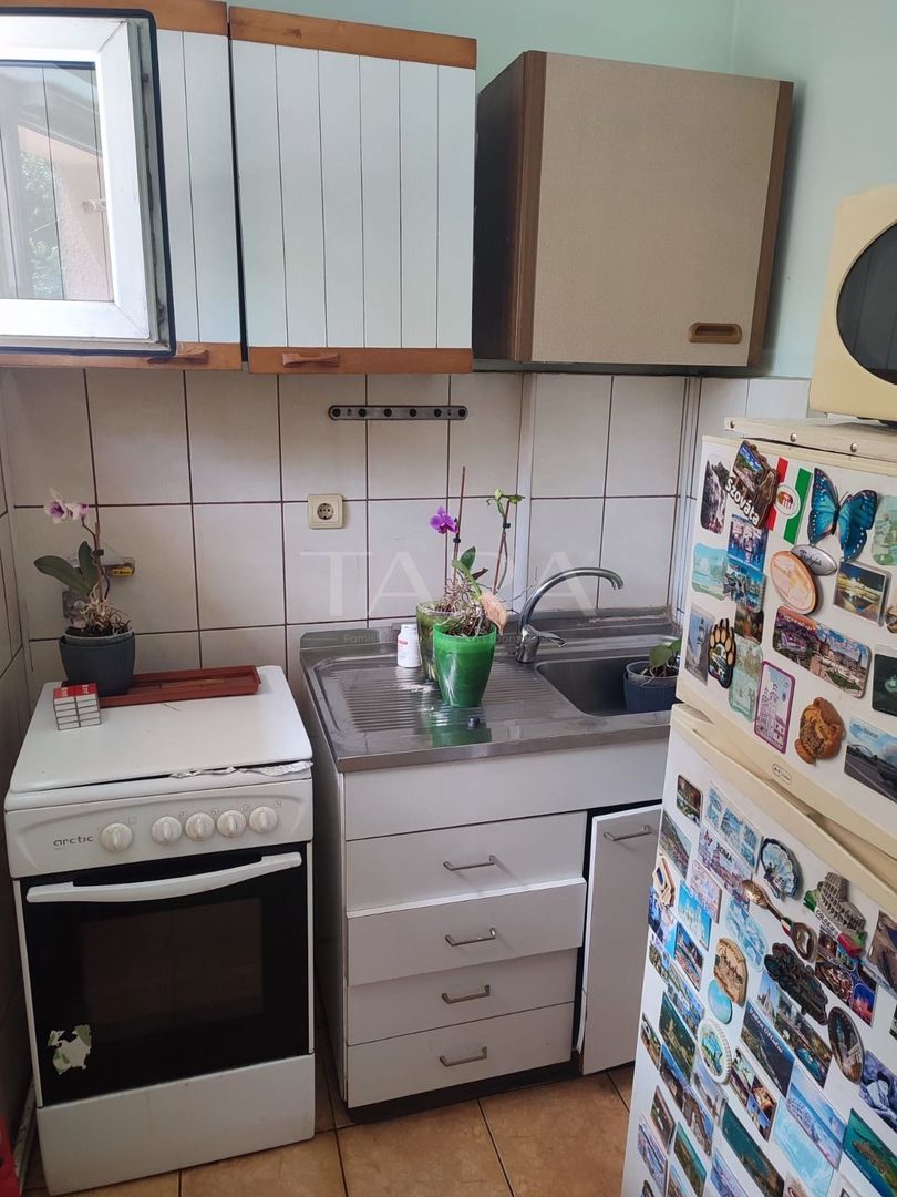 Garsonieră semidecomandată pe strada Dâmboviței, zona Hotel Campeador - Poză 4