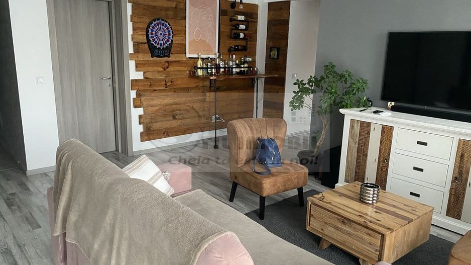 Apartament cu 2 camere, 61.6 mp - Zona 5 Drumuri - loc de parcare ! - Poză 3