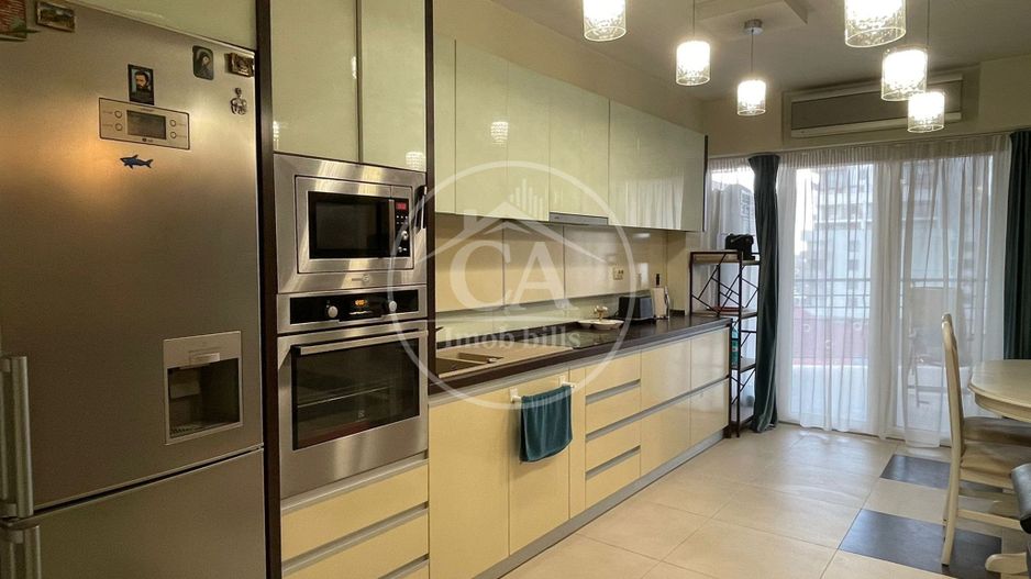 Apartament de vanzare cu 3 camere Lux  în Nufarul Plazza, Oradea - Poză 9