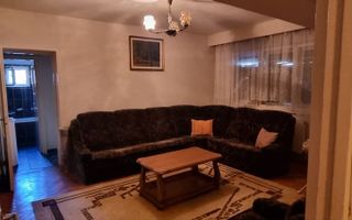 Vand apartament 2 camere, semidecomandat, situat central - Poză 5