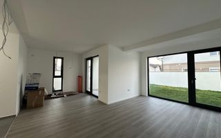 Duplex 1/2 4 camere, 3 băi, la strada principală Mosnita Veche - Poză 3