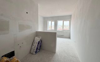 Oportunitate unică de investiție – Etaj complet de vânzare în Onești - Poză 9