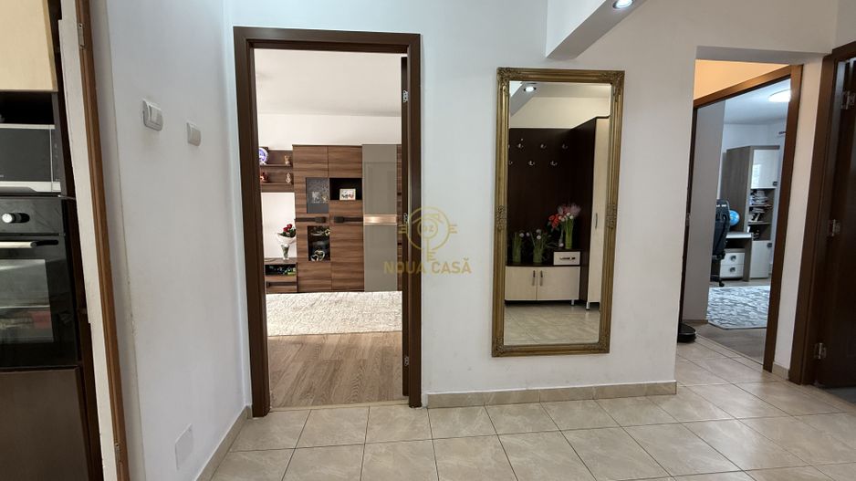 De vanzare Apartament Decomandat 3 Camere Zona Buna/Mobilat/Utilat - Poză 1