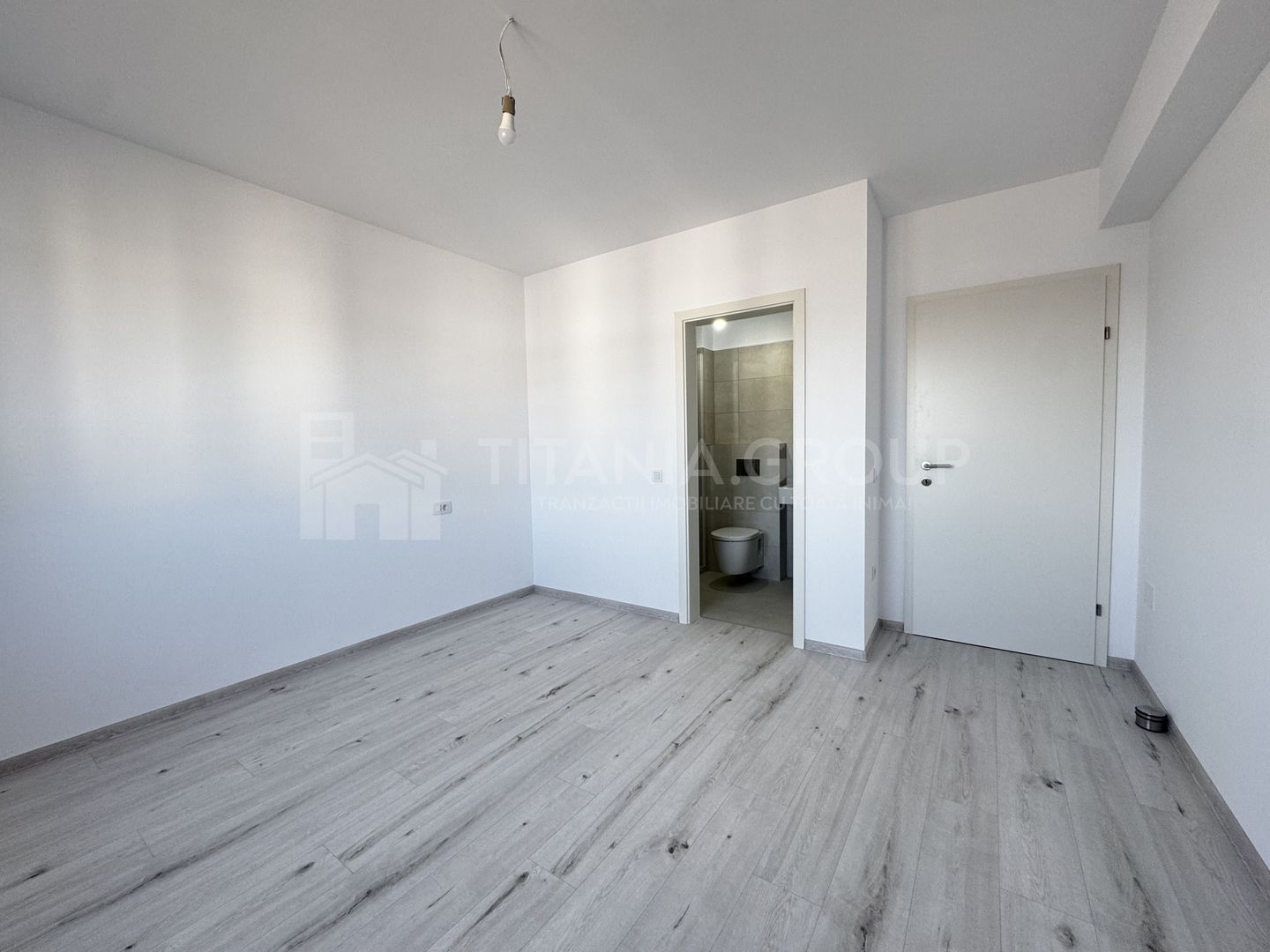Apartament nemobilat, 3 camere, 2 băi, parcare, boxă, Casa Nobel Coresi - Poză 8