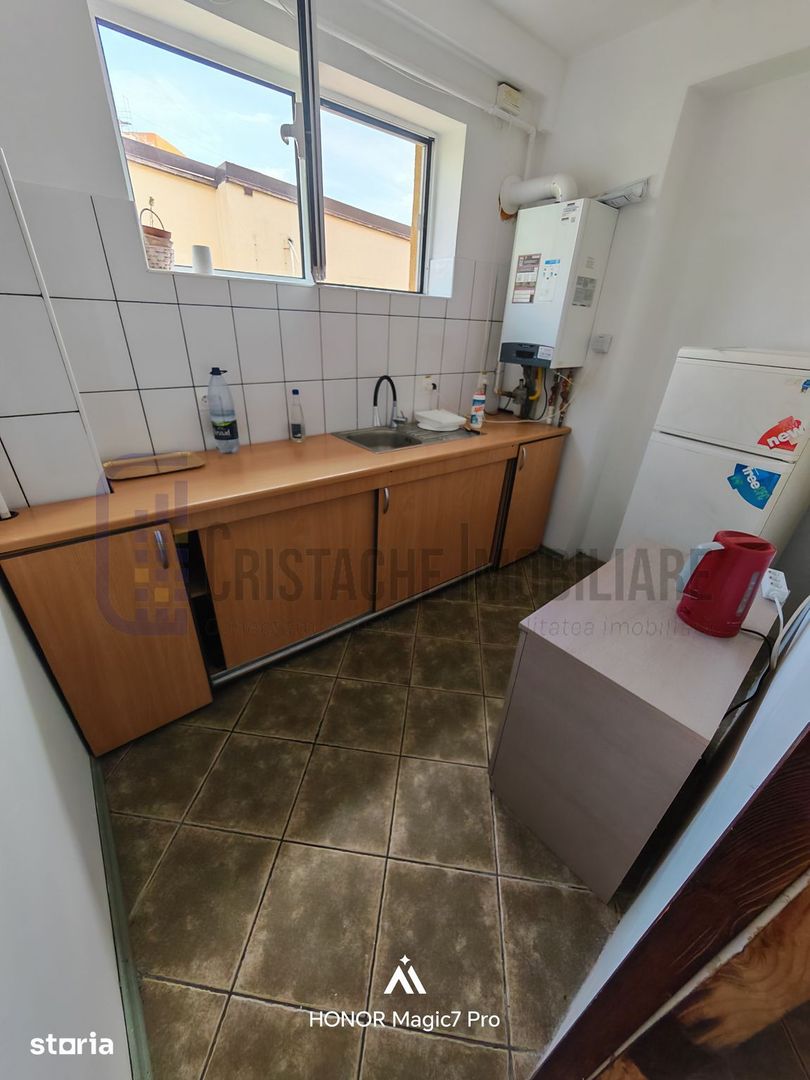 Vilă Cartierul Vitan / destinatie birouri sau activitati comerciale - Poză 18