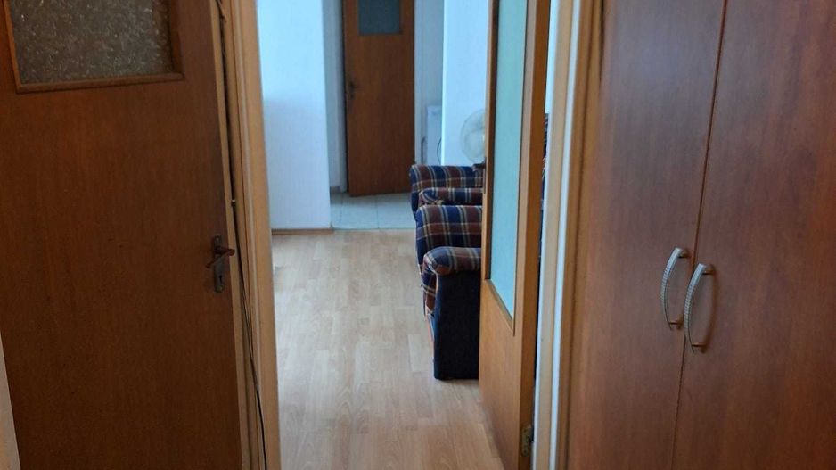 Închiriere Apartament cu 3 camere Titan, langa metrou 1 Decembrie, renovat - Poză 6