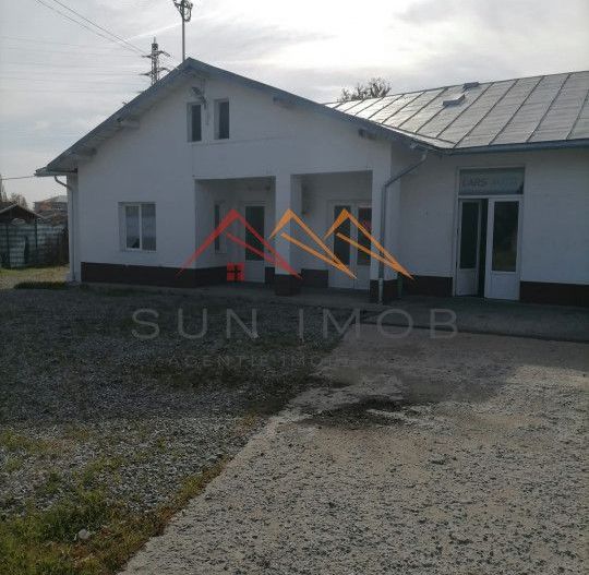 Spatiu de inchiriat, 327mp, curte, 380, CT, parcare, Campina, Prahova - Poză 1