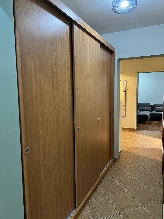 3 cam decomandat modern metrou Eroii Revolutiei S316 - Poză 8