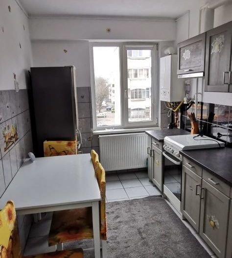 Tudor - 3 camere decomandat -  etaj 3 - Poză 3