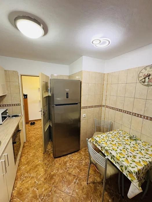 AP. 3 CAMERE - PIATA SUDULUI, PARCARE ADP, BUCATARIE INCHISA, METROU - Poză 5