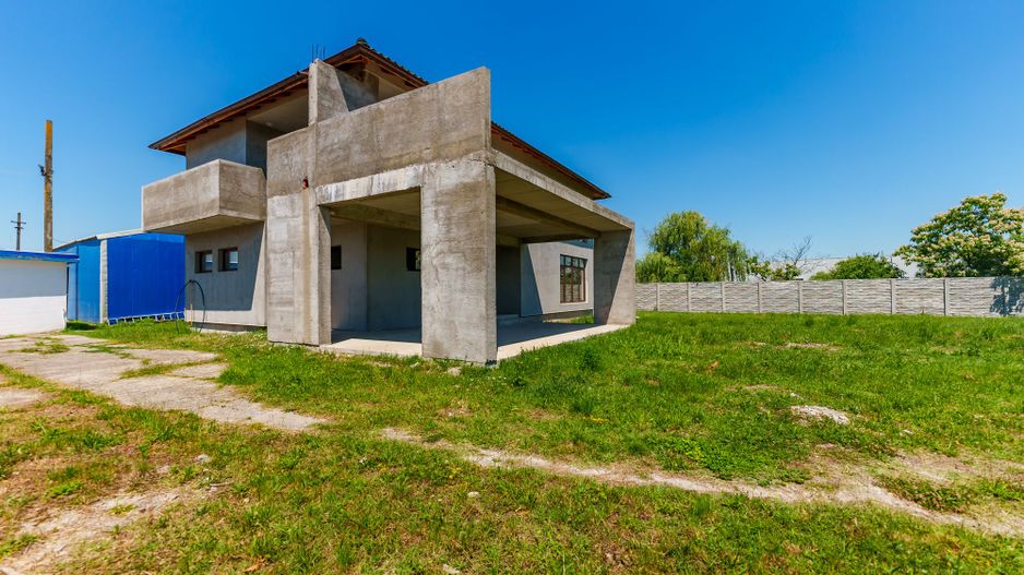 Vilă cu arhitectură modernă în Săcălaz - Poză 4