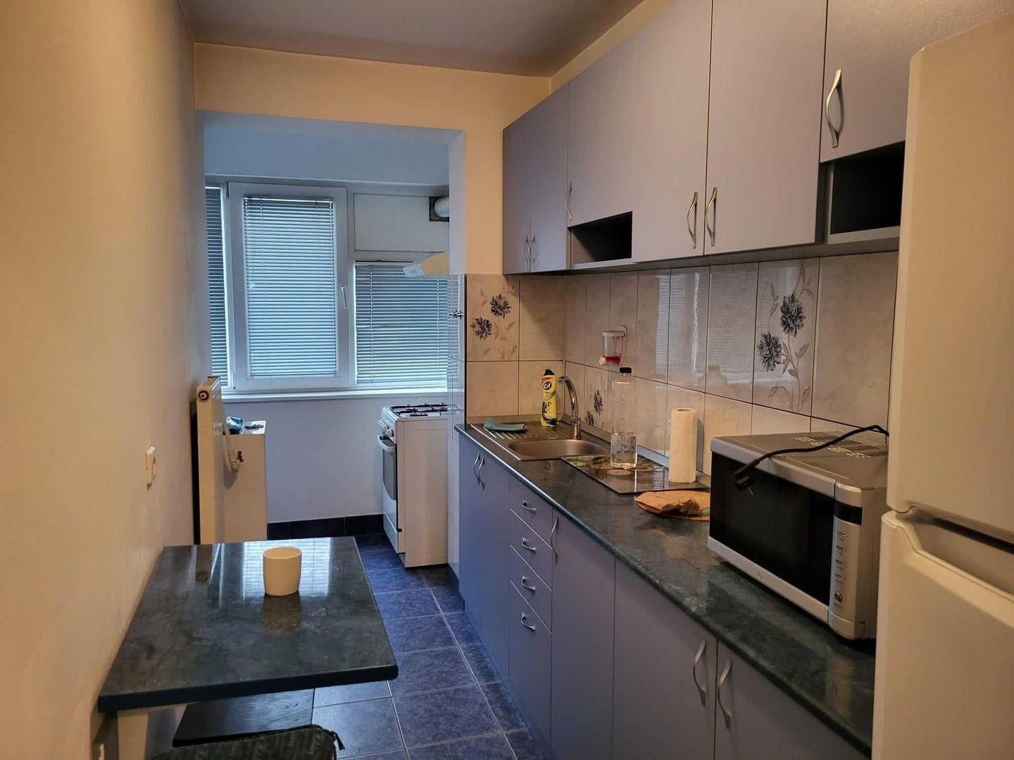 Vanzare apartament 2 camere - Poză 1