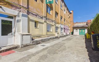 Apartament cu o cameră zona Vârful cu Dor - Poză 9