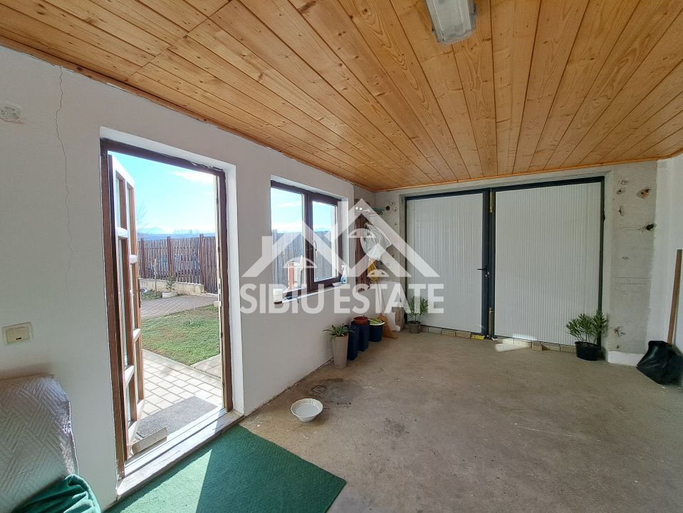 Casa Sibiu cu pivnita si garaj, curte mare - Schiță 11