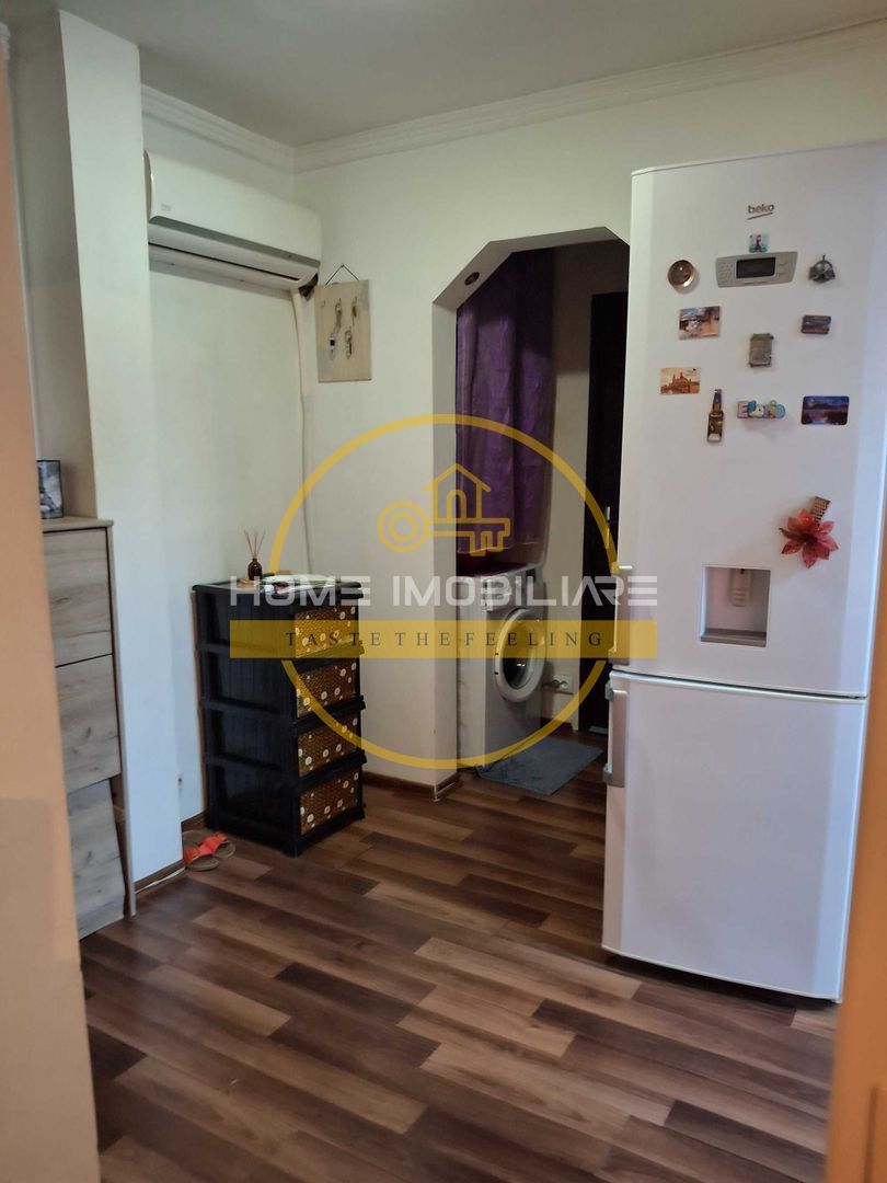 Vand apartament 2 camere, decomandat, 95000 euro - Poză 1