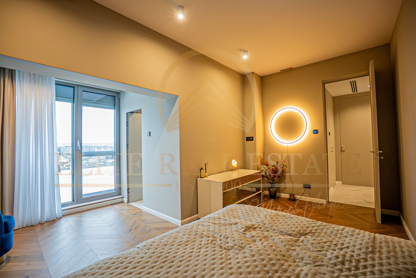 PENTHOUSE UNIC in mijlocul orasului Constanta - Poză 33