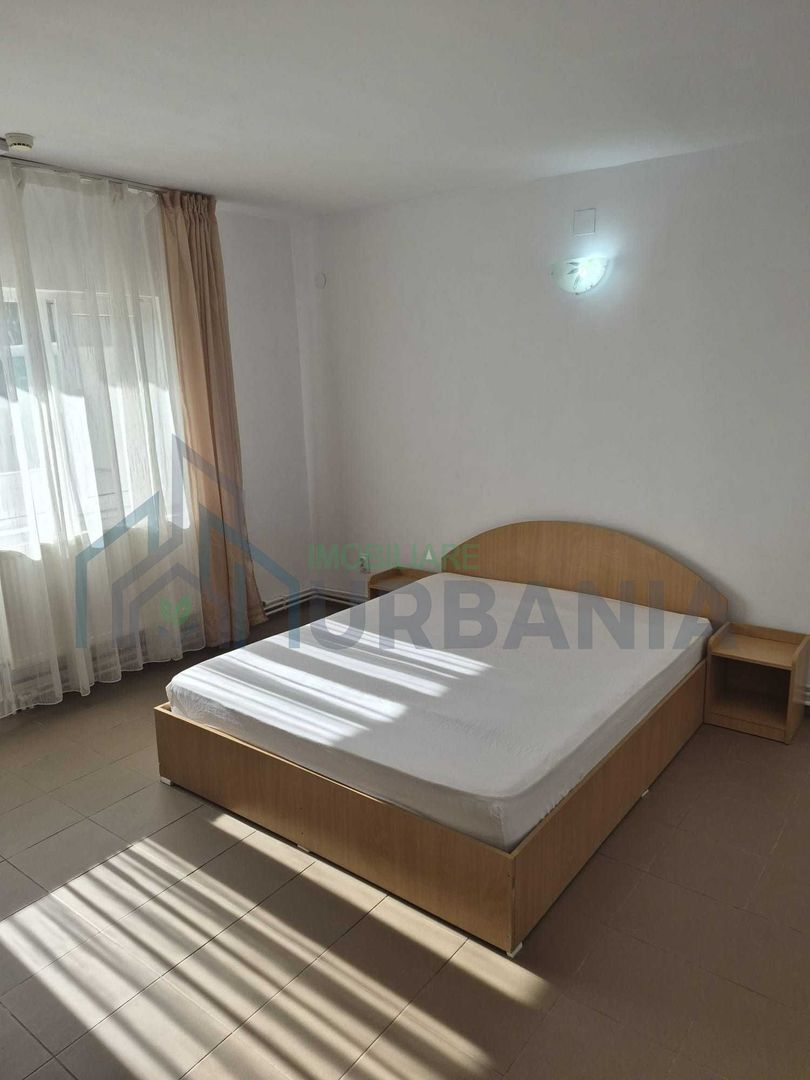 Apartament 1 cameră, zona Podul de Fier, Iași – mobilat, utilat, balcon, loc de parcare - Poză 2