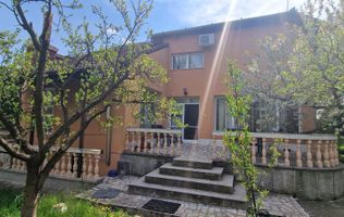 Casă 5 camere, S+P+1E+M, 434 mp, 1500 mp teren, Alba Iulia, zona Schit