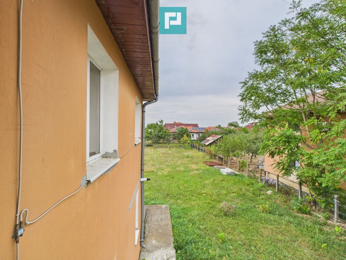 Casă cu 5 camere în Remetea Mare - Poză 16