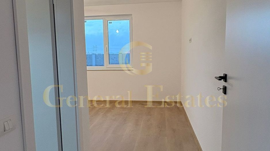 Casă modernă de vânzare în Sânpetru - Poză 12