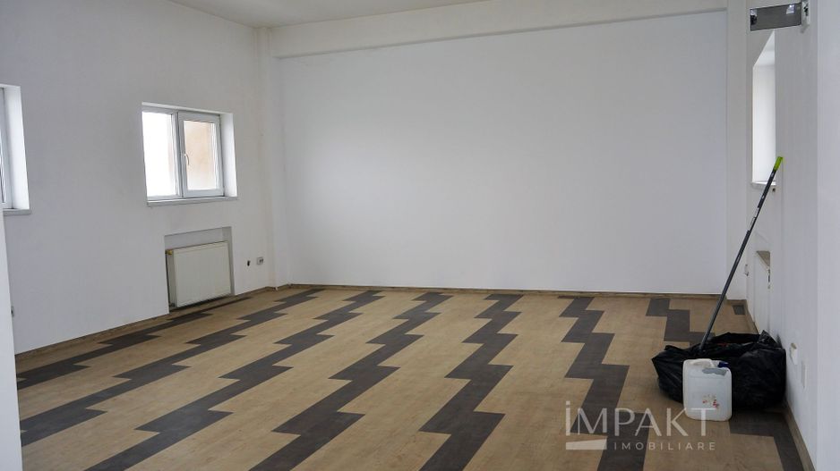 Cladire de birouri cu  spatii vitrate generoase in Zorilor. - Poză 10