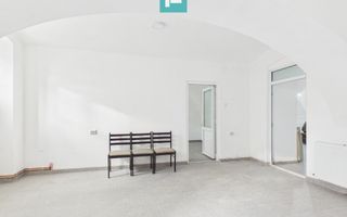 Apartament trei camere strada Cozia - Poză 2