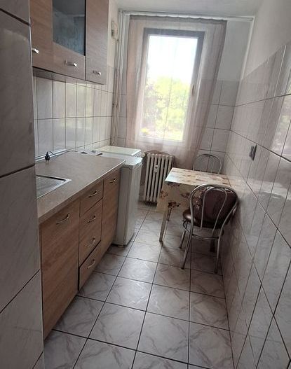 Garsoniera, etaj 1, Zona Brancoveanu, Spitalul de copii Marie Curie. - Poză 3