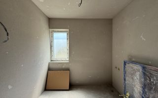 Case cuplate la liziera padurii , ideale pentru 2 familii ! - Poză 33