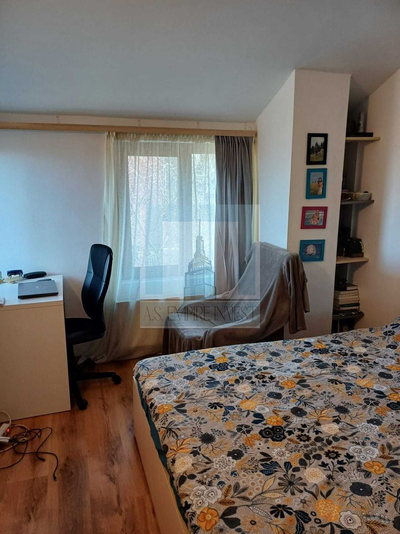 Vila/Casa de vanzare in zona linistita/ Sacele - Poză 8