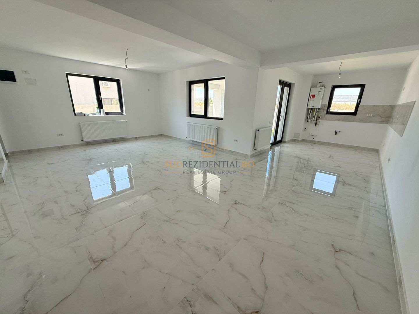 Vila Individuala / Intrare in comuna Berceni / 4 Camere / 3 Bai - Poză 4
