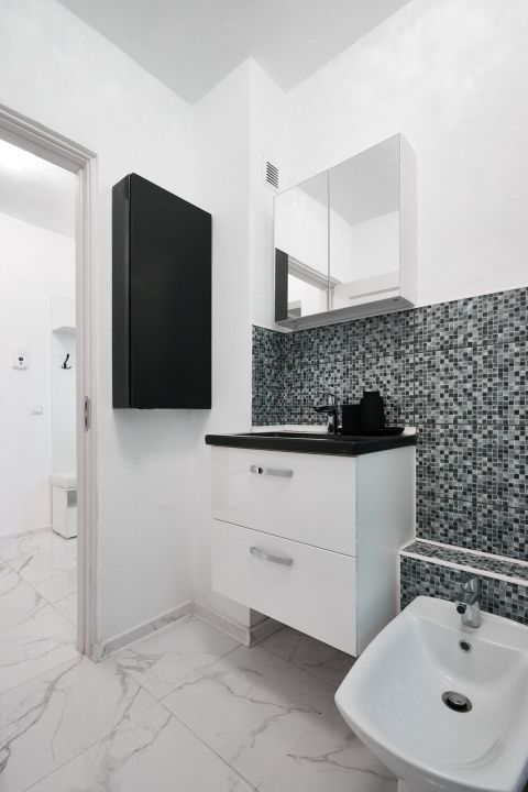 Apartament Gavana, 4 camere, etaj 1, renovat recent , zona Piata-0% comision - Poză 11