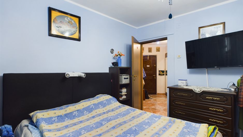 Apartament cu 3 camere în zona Lipovei - Poză 6