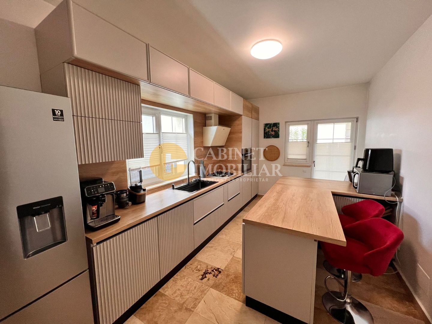 Casa PREMIUM 4 camere 2 bai - Garaj - MOBILATA complet - Poză 7